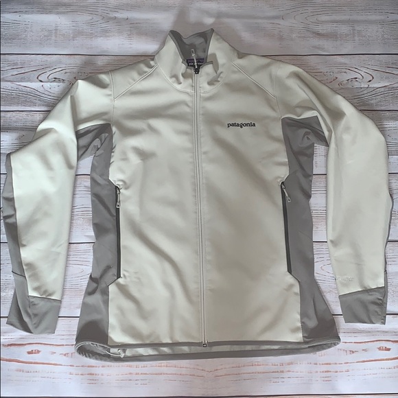 Patagonia Jackets & Blazers - Patagonia Women’s Polartec Windbloc Cream & Grey
